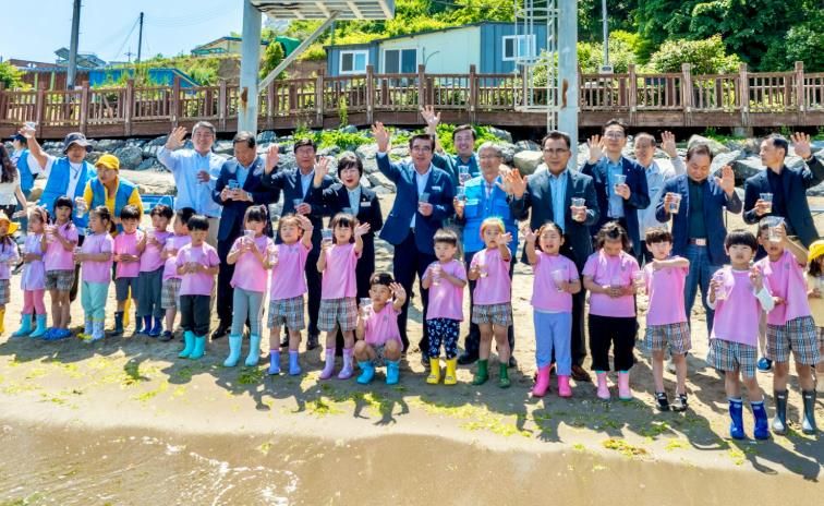 보령시, 어린이들과 함께하는 ‘바다를 부탁해’ 치어방류 환경캠페인 추진