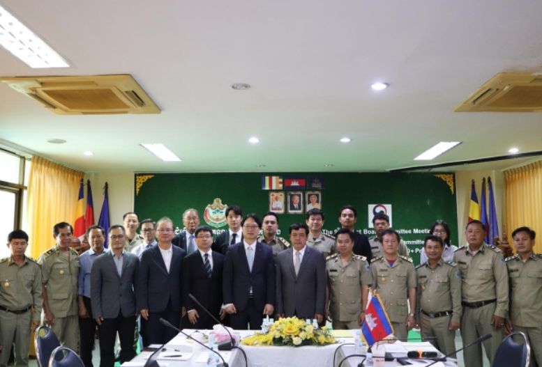 6월 13일(현지시간) 한-캄 국외산림탄소배출저감 제9차 자문위원회 참석자들의 기념촬영